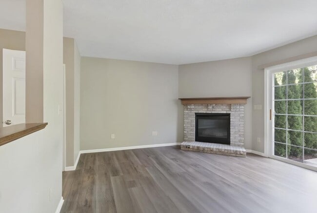 Photo - 407 Rachel Ln