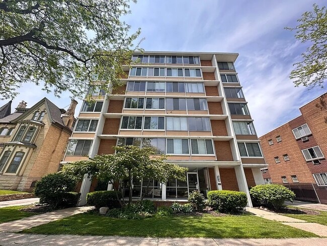 Photo - 1409 N Prospect Ave Apartment