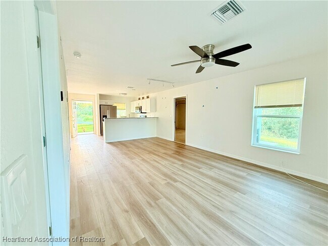 Photo - 5509 Castania Dr