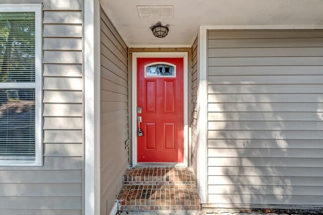 213 Honeysuckle Way