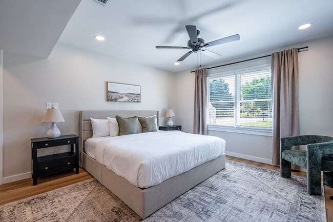 Photo - 18 Huntcliff Dr Unidad ID1234812P