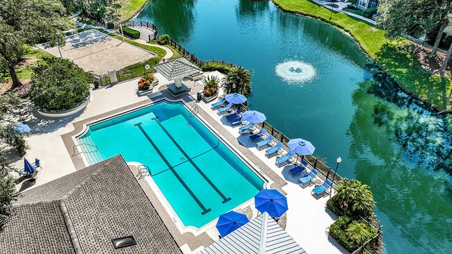 The Waterford at Mandarin Apartments