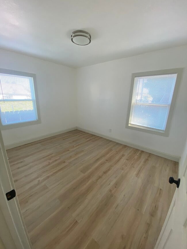 Photo - 1930 Marin St