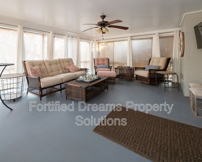 Photo - 1410 Fernwood Dr