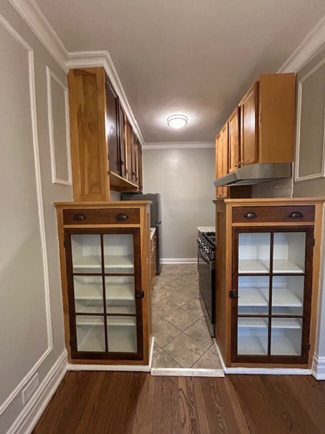 Photo - Edgewater Studio with Heat and Cooking Gas Included ~ No Security Deposit ~ Cat Friendly Unit 1600-3C