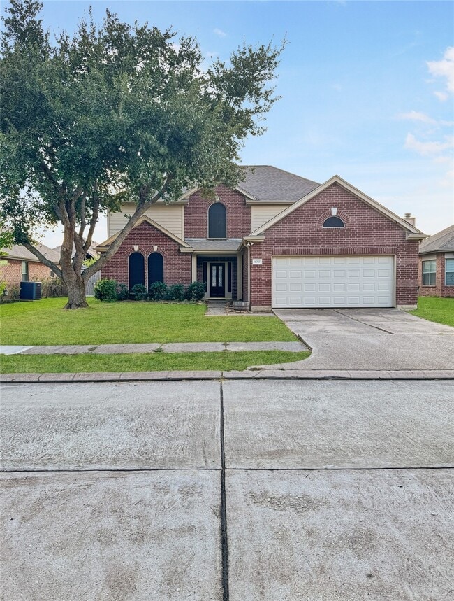 Photo - 18707 Woodbreeze Dr