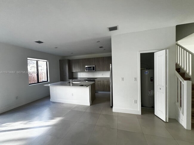 Photo - 13644 SW 157th Ct