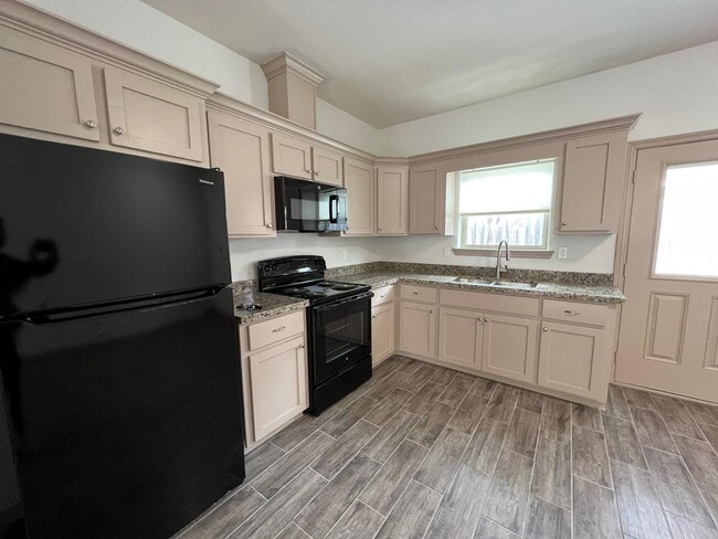 Photo - 2004 Bahamas Dr Unit 4