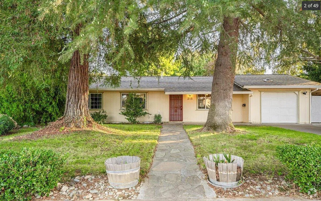 Building Photo - Beautiful Shady Back Yard Rental