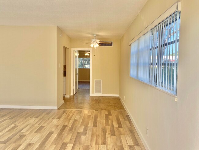 Photo - 2303 S Federal Hwy Unit 1