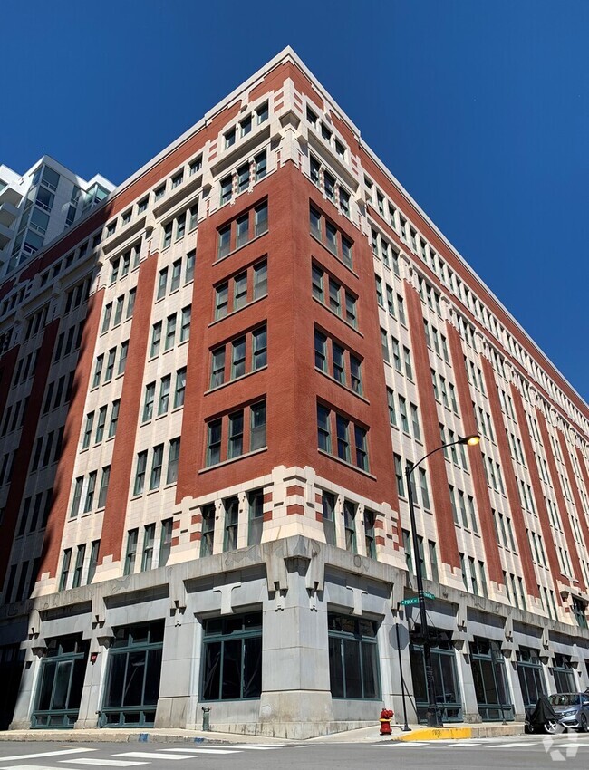 Building Photo - 732 S Financial Pl Unit 308 Rental