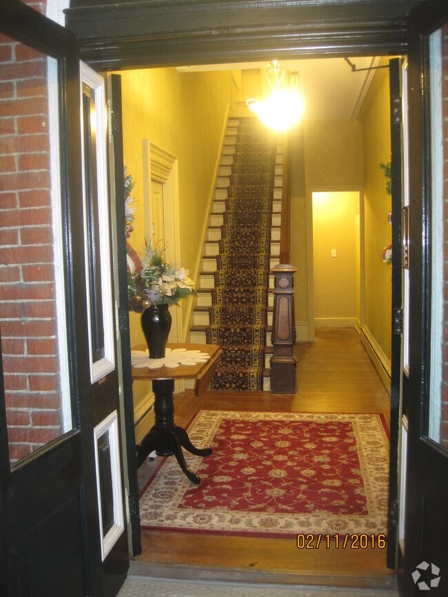 Furnished Apartments for Rent near Reeders PA 1 Apartments