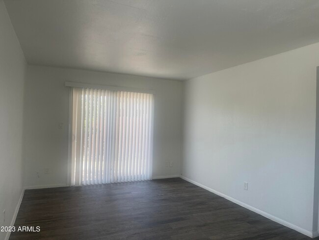 Photo - 4520 E Wood St