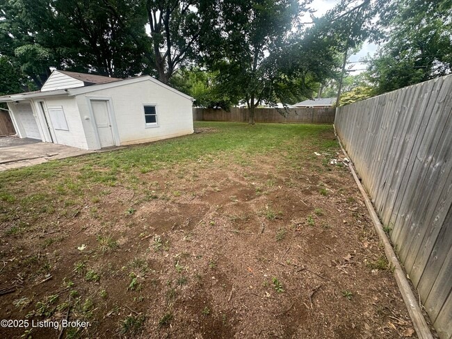 Photo - 2820 Yorkshire Blvd