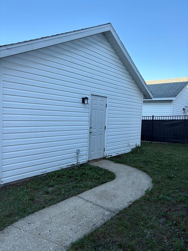 Photo - Beautiful 3 Bedroom Home in Groveland, FL!