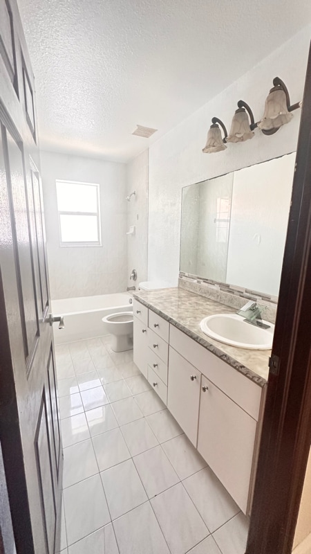 Building Photo - 2823 NW 106th St Rental