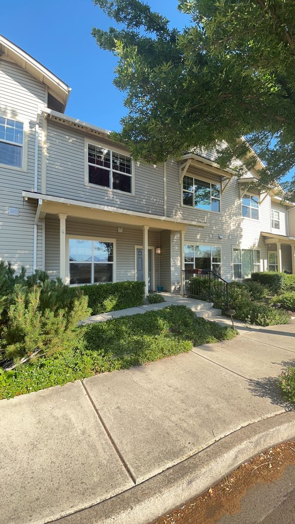 Two Bedroom Condo in the Exclusive Mountai... - Two Bedroom Condo in the Exclusive Mountai...