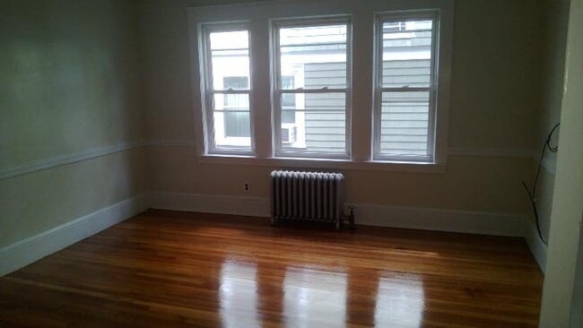 Building Photo - 151 Forest Hills St Unit 1