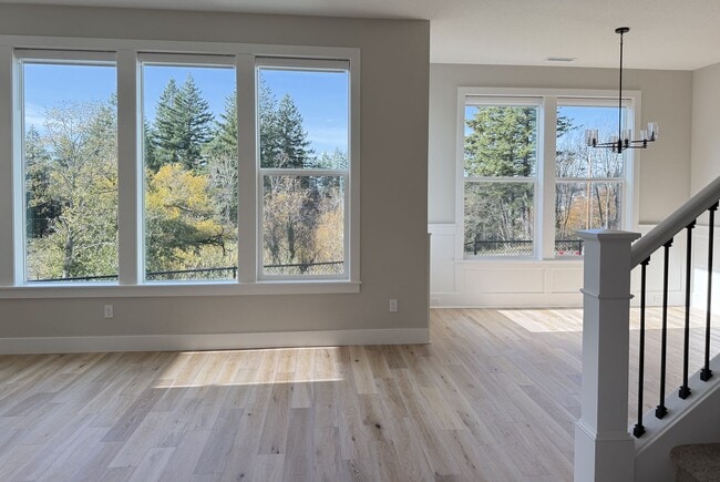 Photo - Beautiful & Bright Modern Craftsman with H...