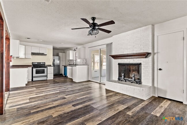 Photo - 1203 Hughes Ave