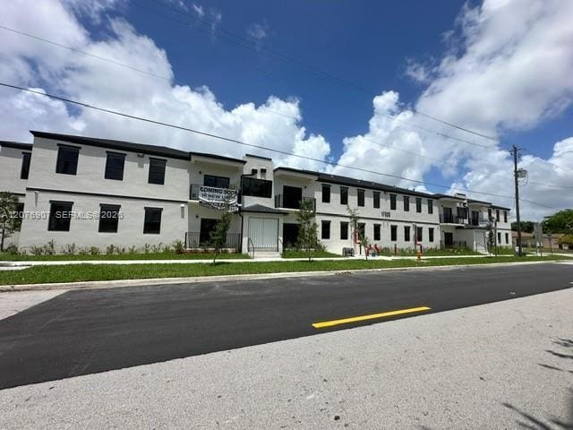 Building Photo - 17020 SW 104th Ave Unit 202