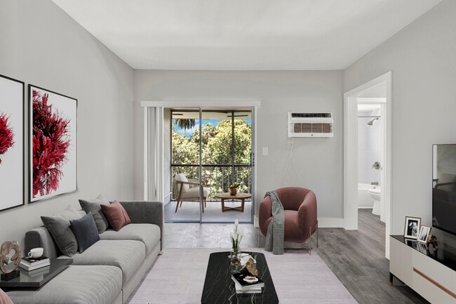 Photo - Marine Plaza Apartments