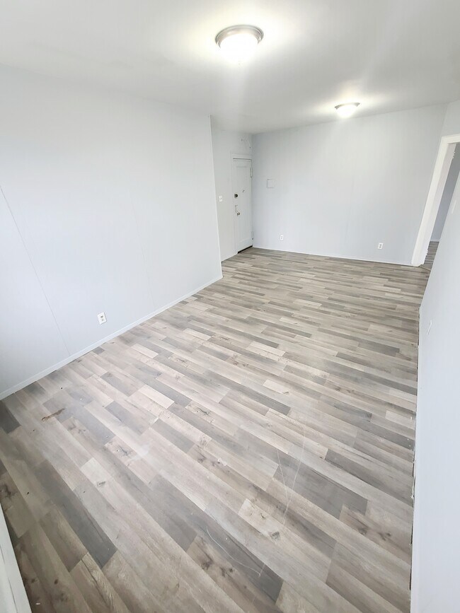 Photo - 67-28 78th Street