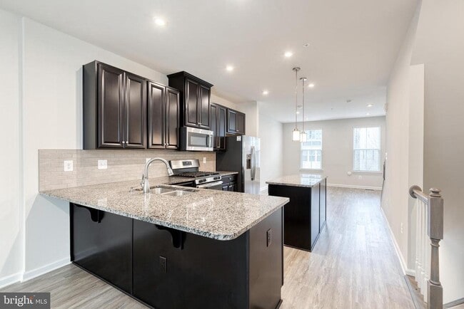 Photo - 1438 Strahorn Rd