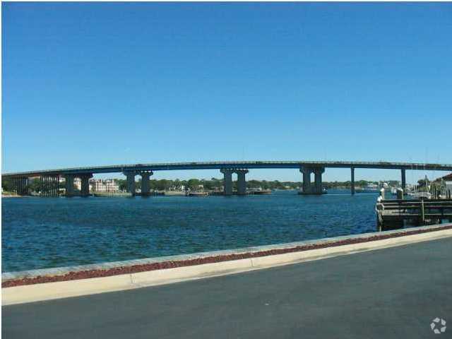 Building Photo - 228 Amberjack Dr Rental