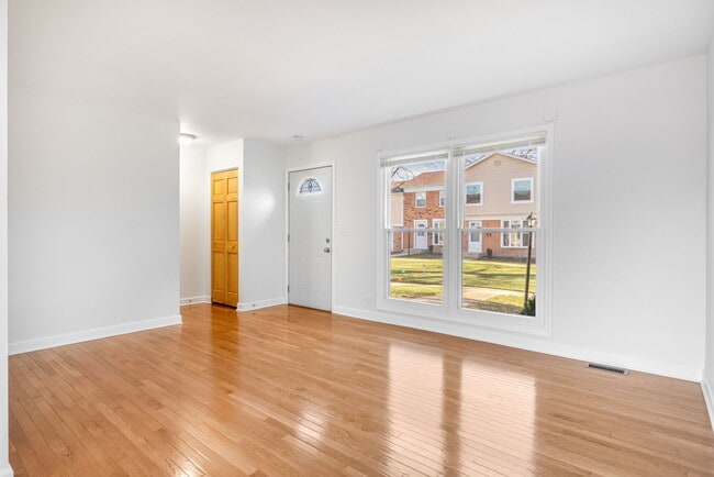 Photo - 3065 Kingston Ct