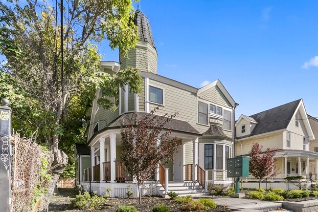 Photo - 12 Reedsdale St Unit 1