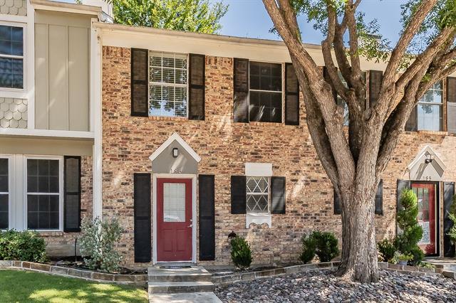 Photo - 186 Merlin Way