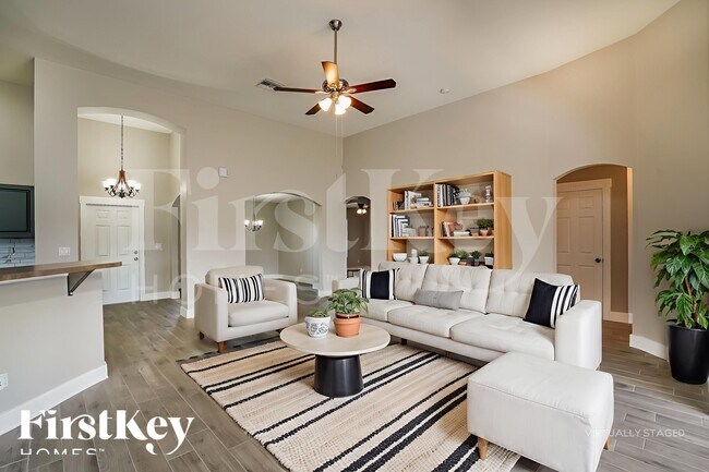 Photo - 2117 NE 23rd Ave