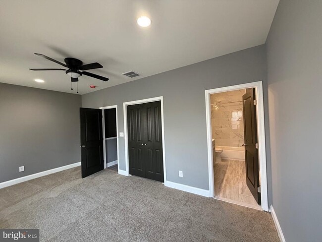 Photo - 3427 Dupont Ave Casa Adosada