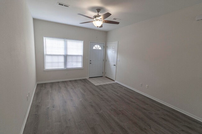 Photo - 5000 Derby Ridge Dr Unidad 307