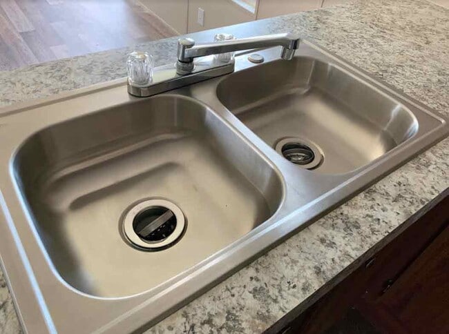 Photo - 1054 Meekins Rd