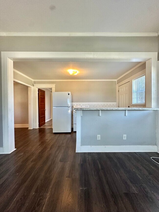 Cozy Home Near Downtown!! Shortterm lease... House Rental in San