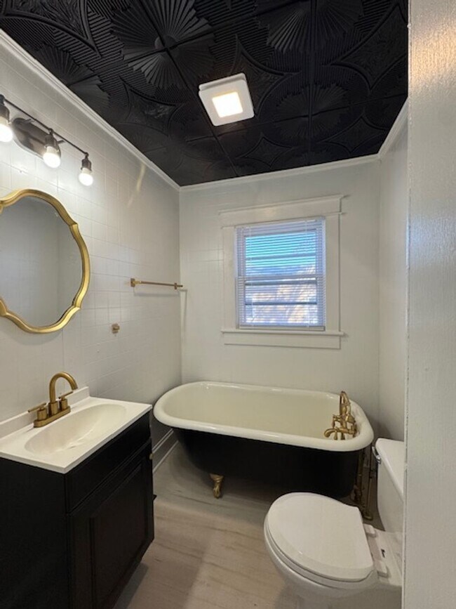 Photo - Renovated single family in downtown Lexington