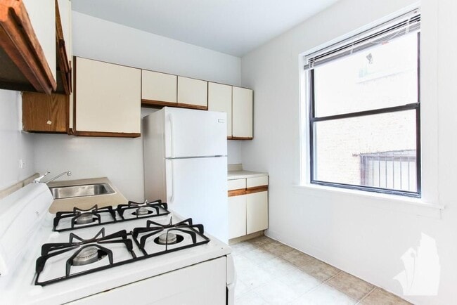 Photo - 1530 N Kedzie Ave