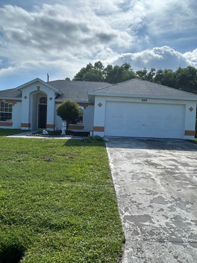 Photo - 4919 NW Forlano St