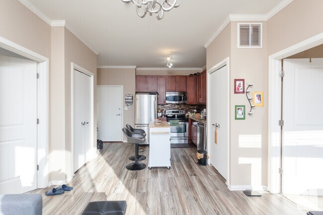 Photo - 1 E 8th St Unidad #  0505