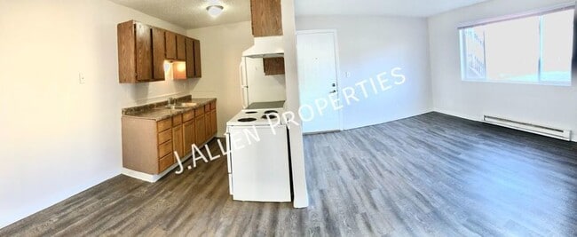 Building Photo - 1805 Parker Cir Unit A Rental