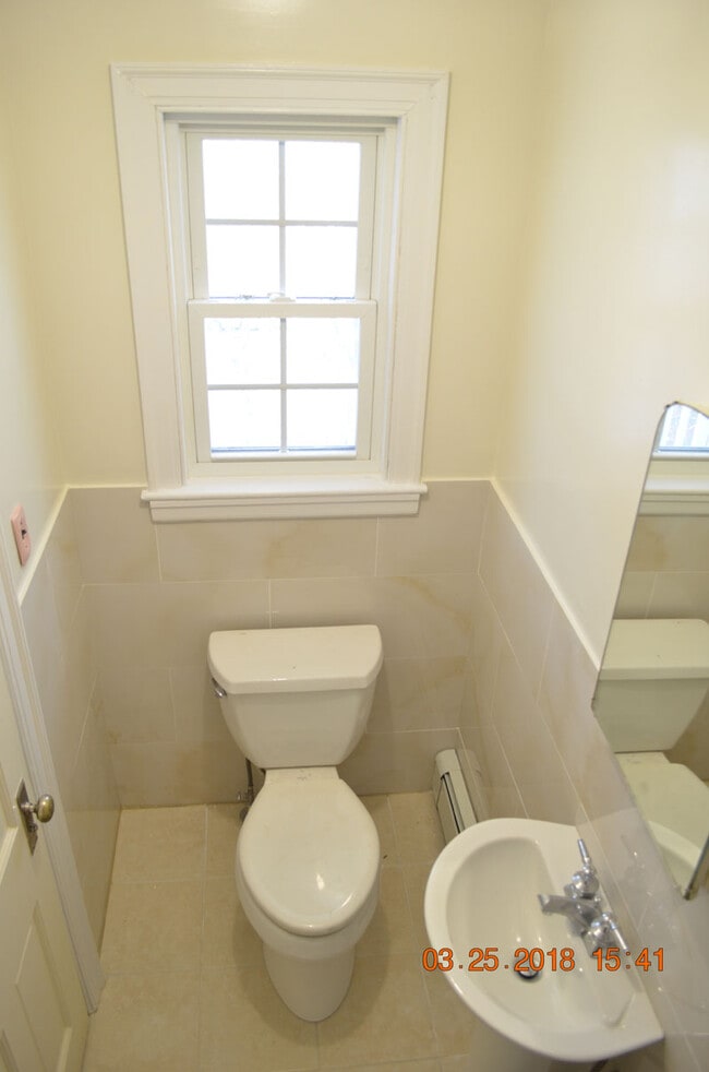 60 Undine Rd