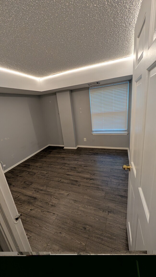 Photo - 7621 Provincial Dr Unit 207