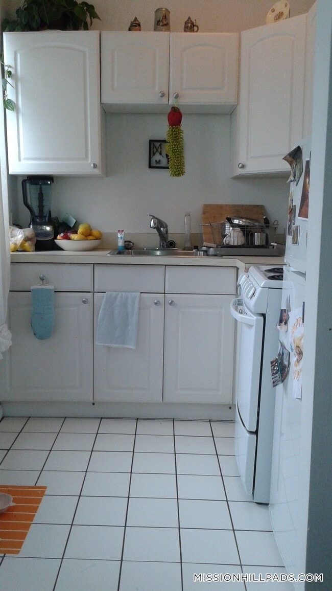 Photo - 63 S Huntington Ave Unit 3