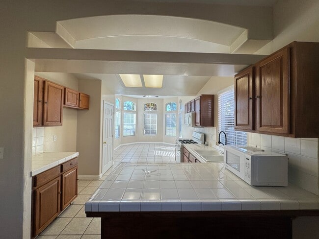 Photo - Spacious Northwest Bakersfield Home!