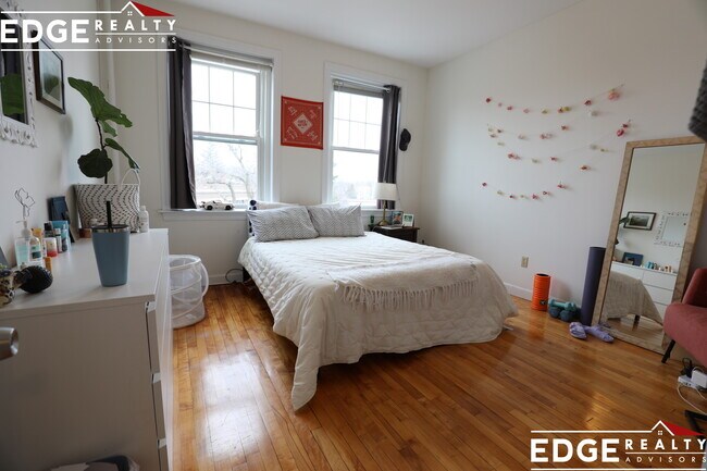 Photo - 164 Strathmore Rd Unit 21