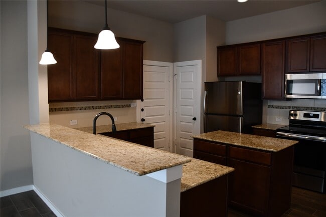 Photo - 106 Wickersham