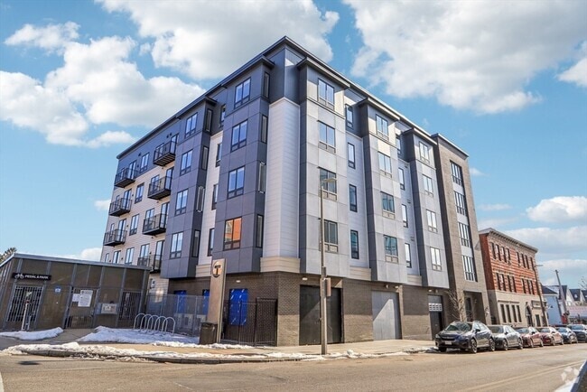 Building Photo - 1970 Dorchester Ave Unit 413 Rental