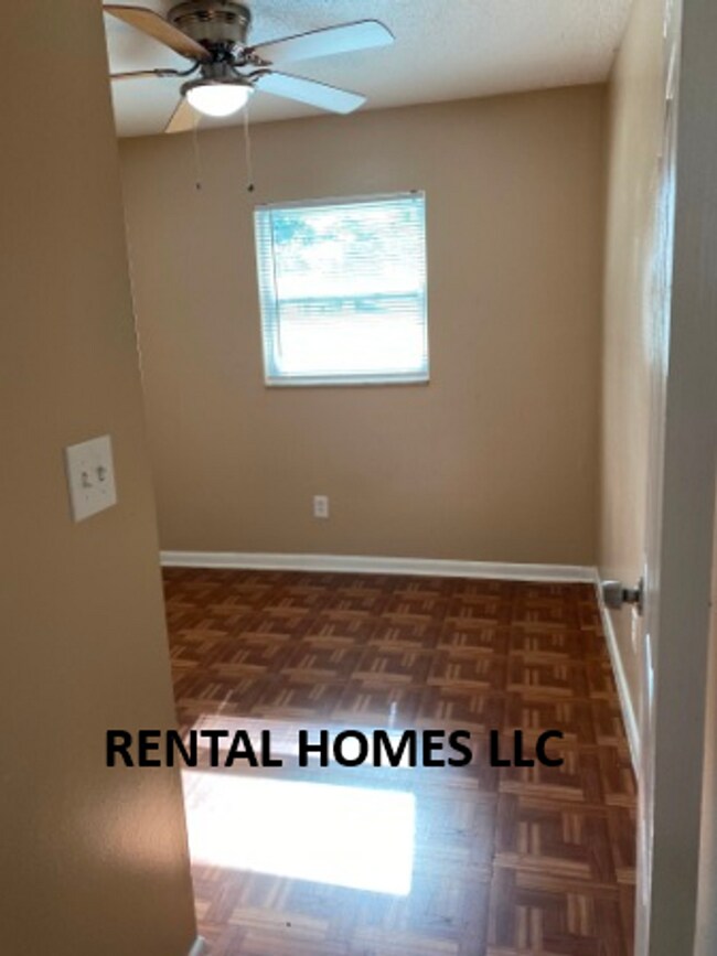 Photo - Four Bedroom Home, Walking Distance to New Sun Rail, City Hall & Lake Mary Elementary